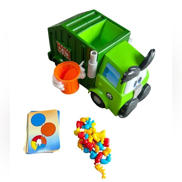 Trash Stash Kids Game Ages 4+ - Picture 2 of 3